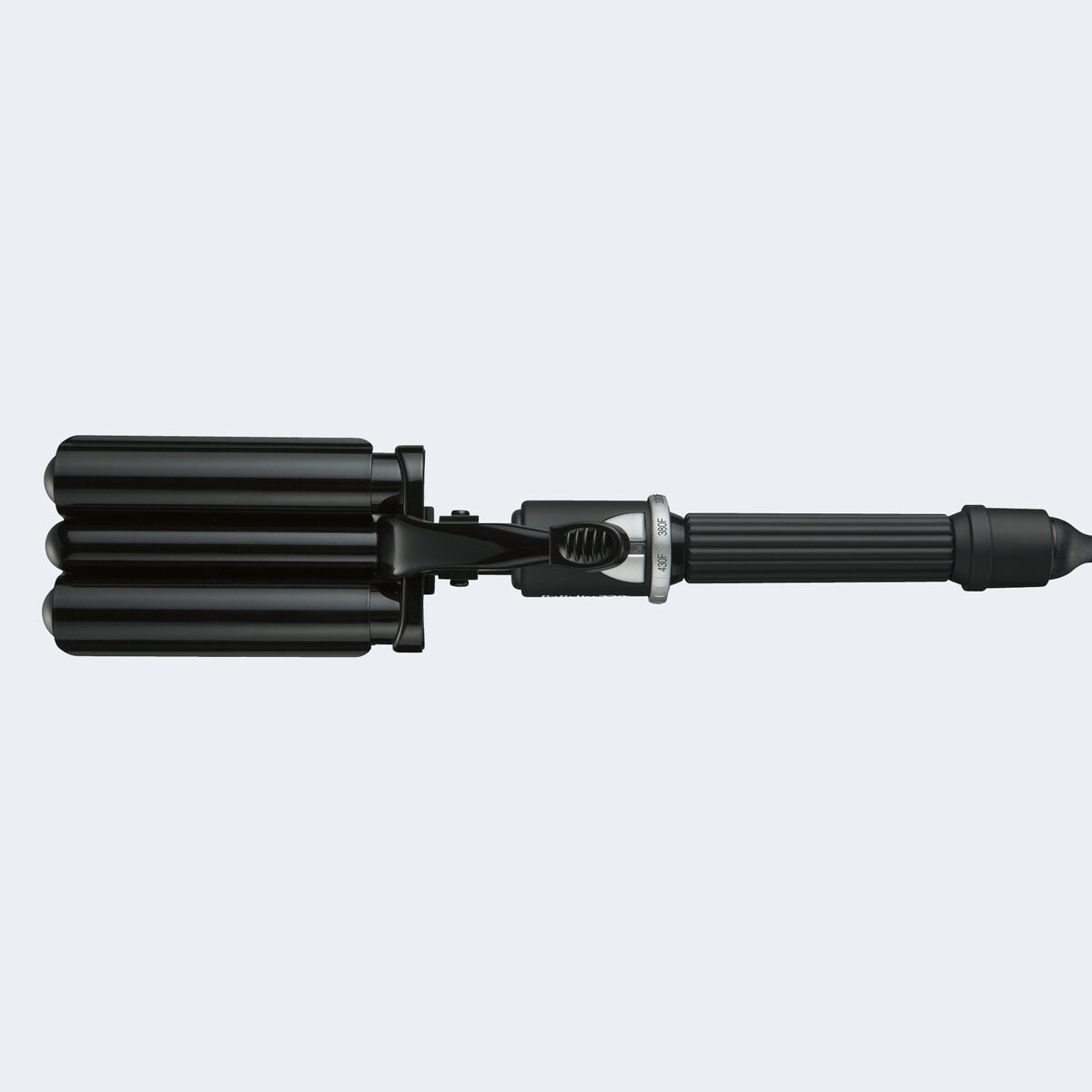BaBylissPRO&reg; Porcelain Ceramic Triple Barrel Waver, , hi-res 2